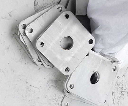 ����ְ����